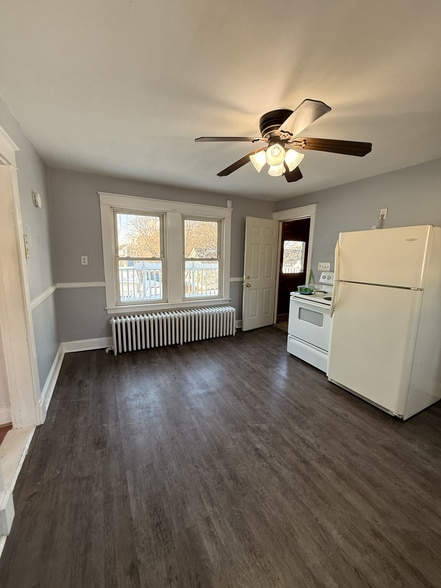 Kitchen - 260 Webster St