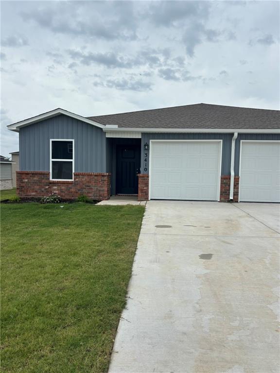 Primary Photo - 3410 SW Adoration St