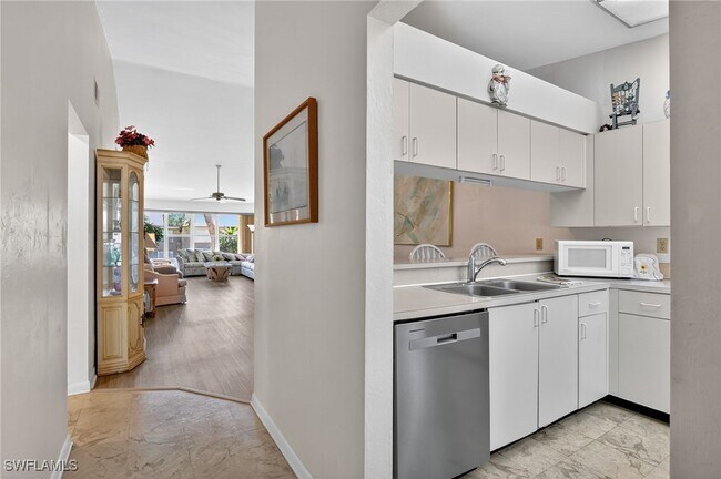 Building Photo - 4210 Looking Glass Ln