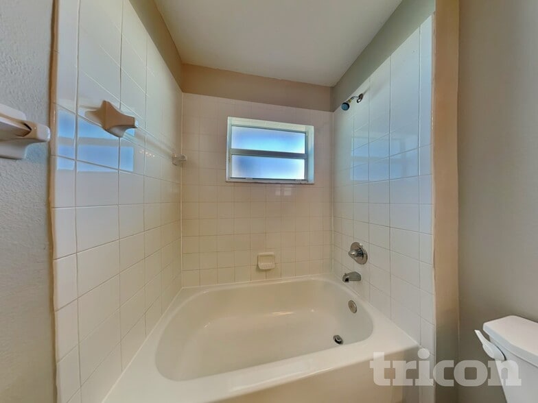 Building Photo - 15407 Winter Breeze Ln