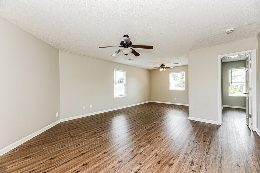 Building Photo - 5012 Millpond Ct