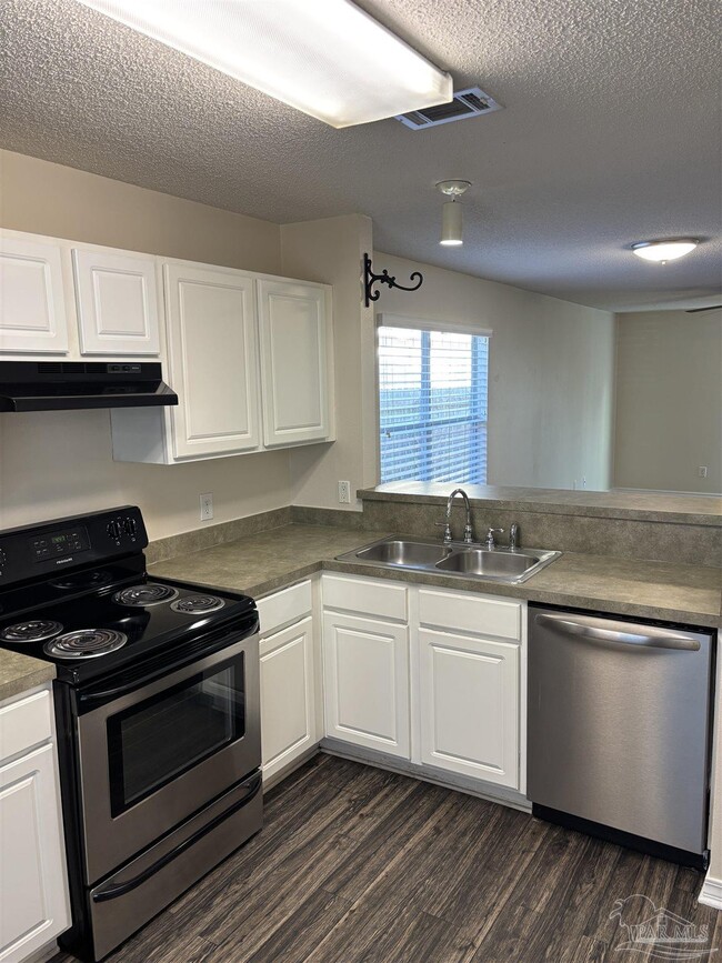 Building Photo - 1031 Antigua Cir