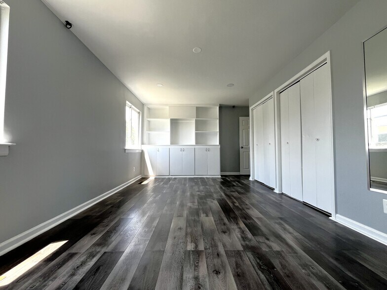 Building Photo - 1219 Alabama Dr