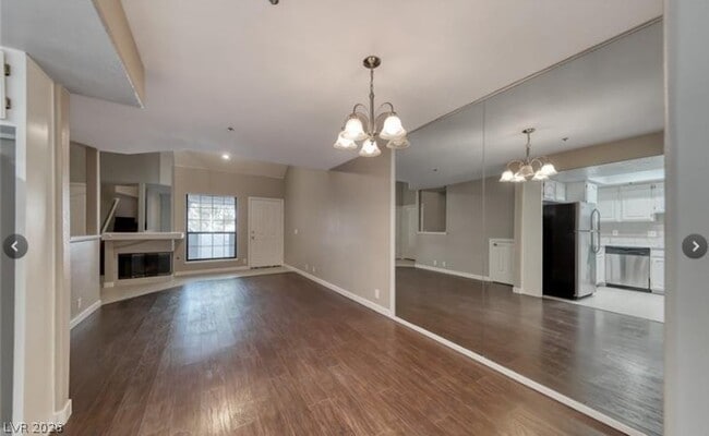 Building Photo - 2605 S Durango Dr