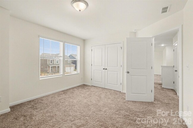 Building Photo - 1354 Harleston St