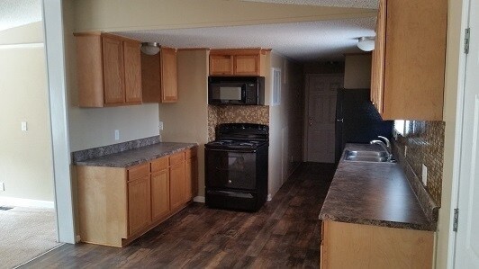 Building Photo - 2899 Broadnax Dr