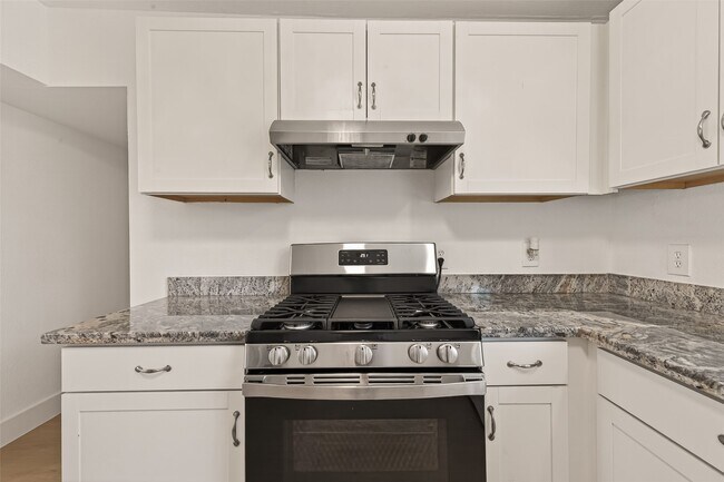 Building Photo - 3209 McCrarey Dr