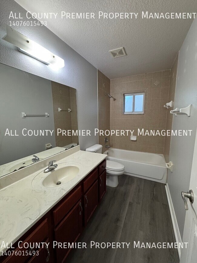 Building Photo - 2911 SE 52nd Ave