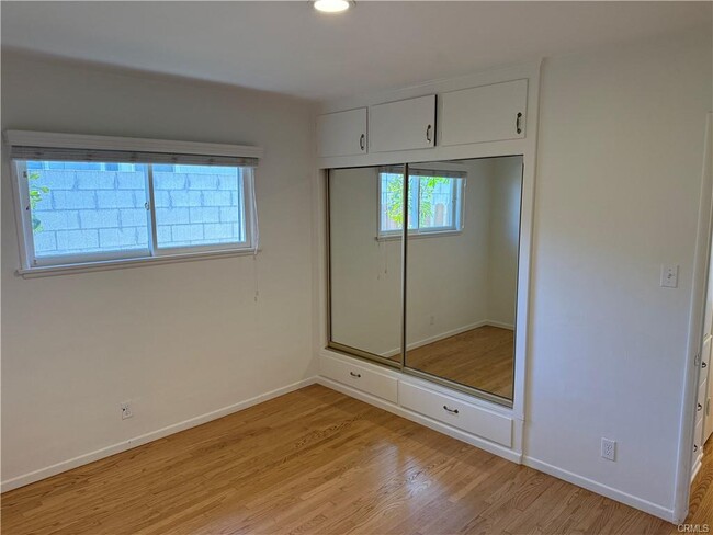 Building Photo - 2338 W 239th St