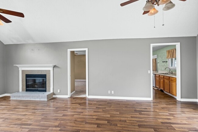 Building Photo - Three Bedroom Ranch in Franklin