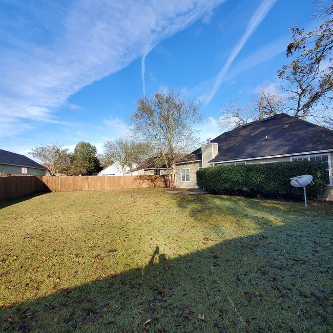 Building Photo - Elegant 3/2 Home in Highlands - Your Georg...