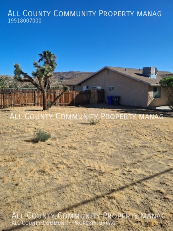 Building Photo - 58439 Palisade Dr