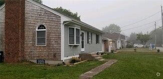 Building Photo - 125 Cedar Rd