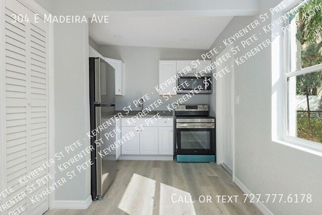 Building Photo - 304 E Madeira Ave