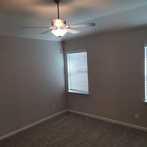 Building Photo - 517 Harbor Oaks Dr