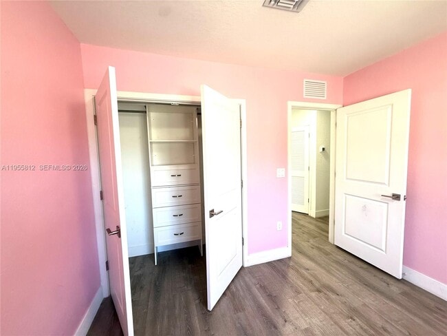 Building Photo - 20861 NW 9th Path