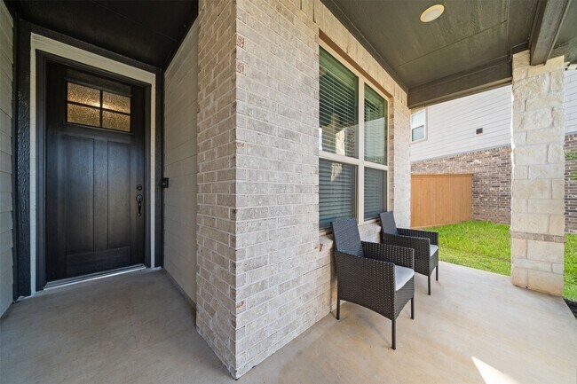 Building Photo - 1332 Tan Gable Ln