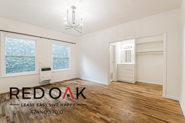 Primary Photo - 836 Sanborn Ave