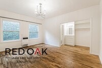 Building Photo - 836 Sanborn Ave