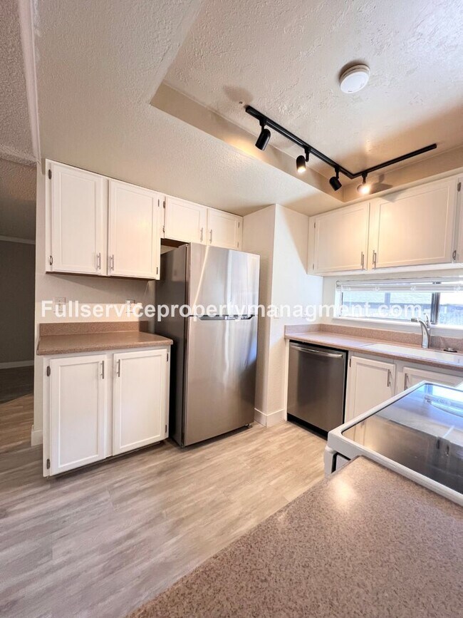 Building Photo - 4135 145th Ave NE