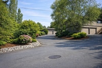 Building Photo - Charming 2-Bedroom Ranch-Style Apartment – Vancouver, WA