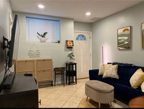 Building Photo - 15 Fawn Ln