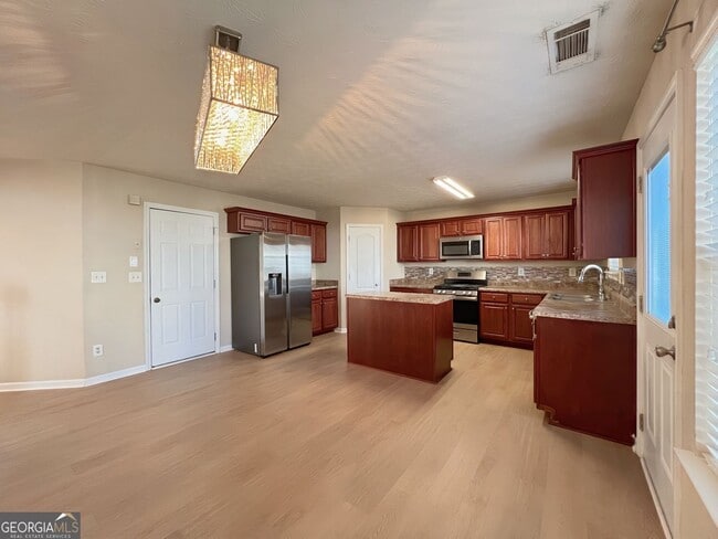 Building Photo - 2751 Spence Ct NE