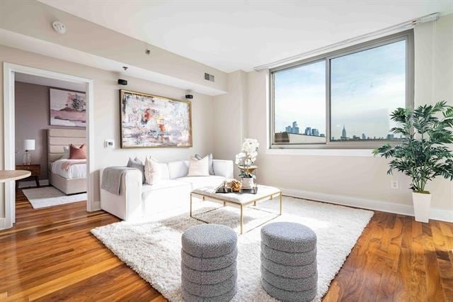 Building Photo - 800 Jackson St