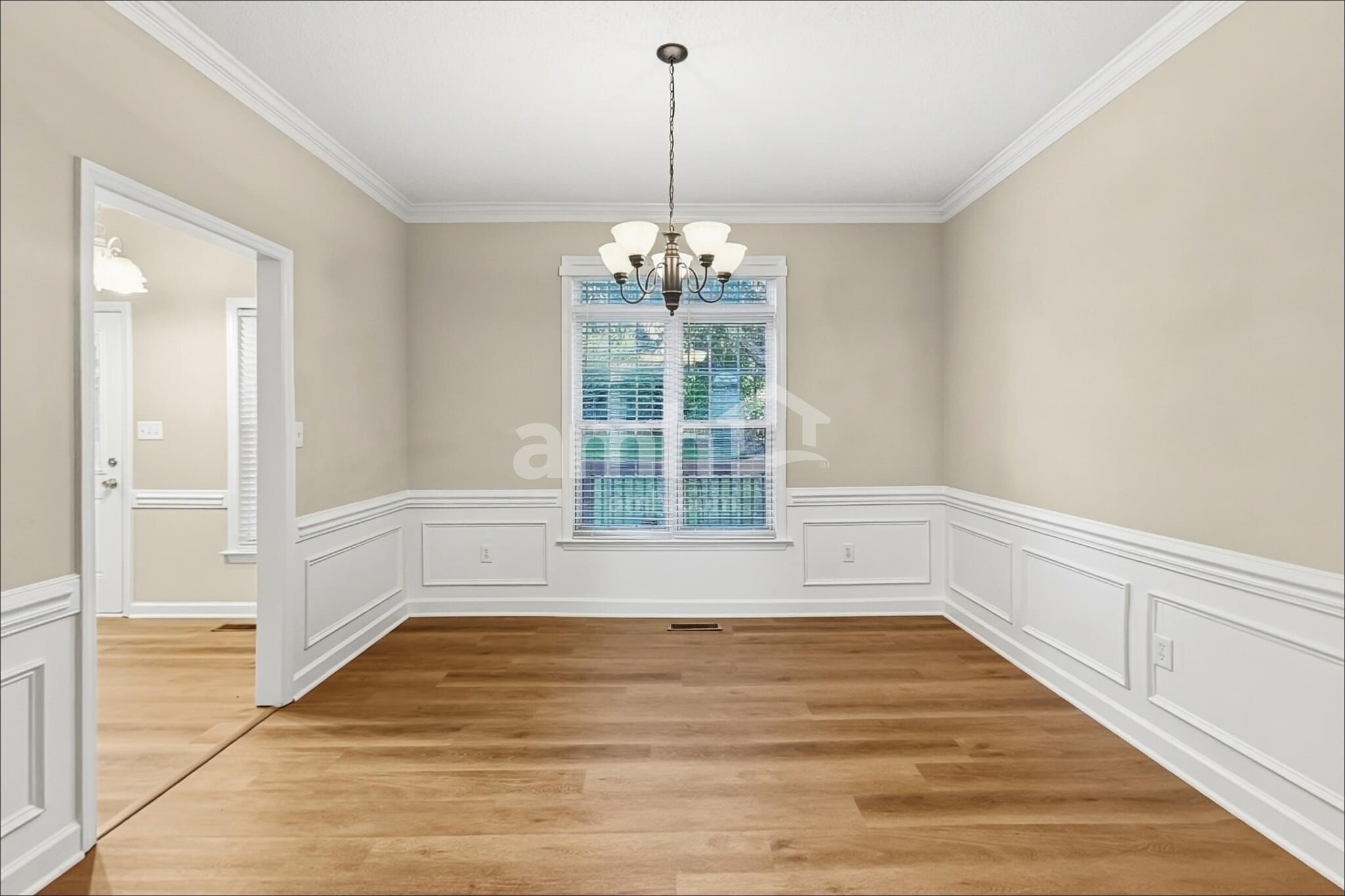 Building Photo - 4304 Southern Oak Dr