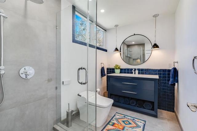 Building Photo - 325 S Sierra Ave