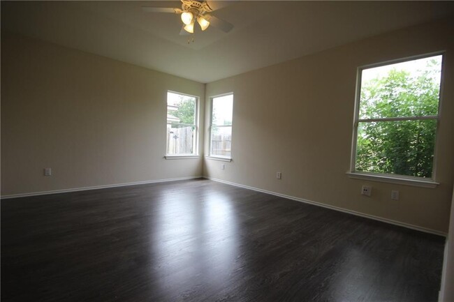 Building Photo - 14705 Rumfeldt St