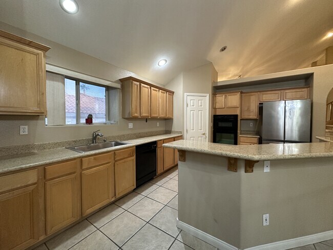 Building Photo - 2596 Mizzoni Cir