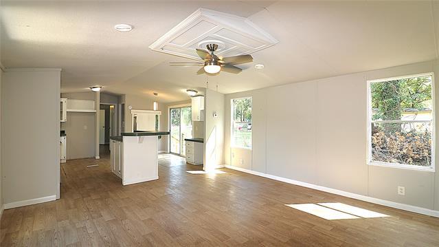 Building Photo - 112 Private Rd 483
