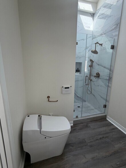 Building Photo - 7369 Grazing Ln