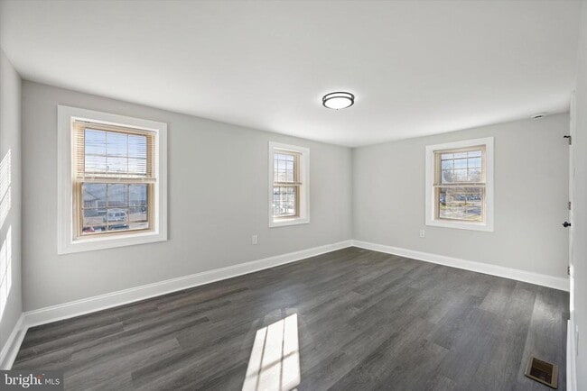 Building Photo - 635 Stanton Christiana Rd