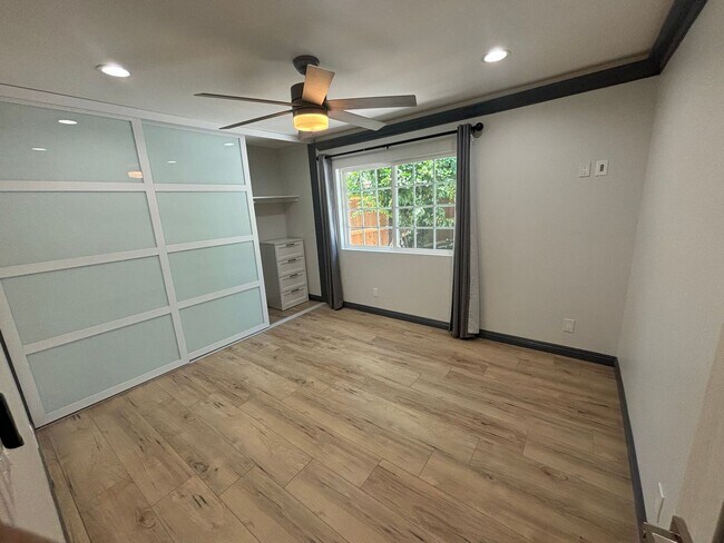 Building Photo - Beautifully Remodeled 3-Bedroom Single-Sto...