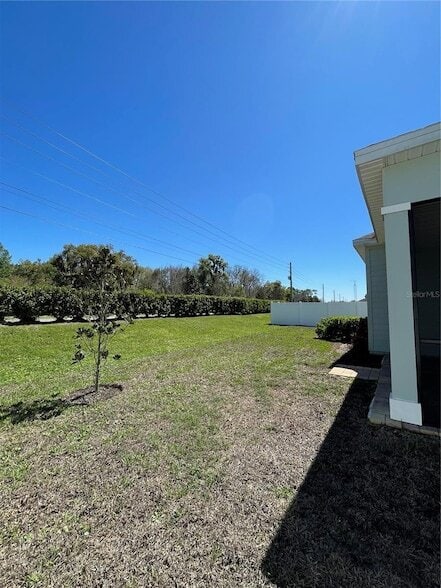 Building Photo - 1979 NW 44th Court Rd