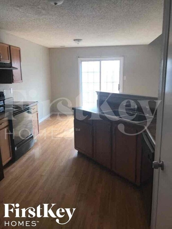 Building Photo - 5251 Austral Dr