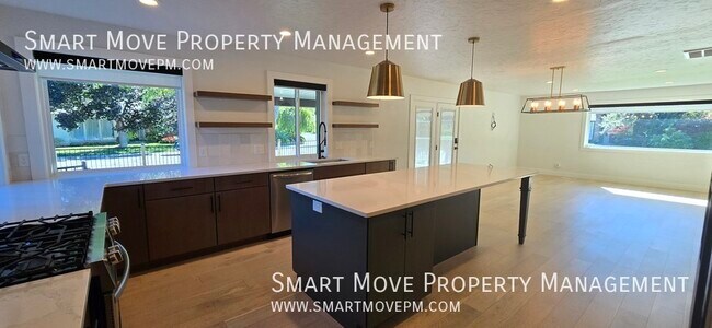 Building Photo - 4298 Catalpa-