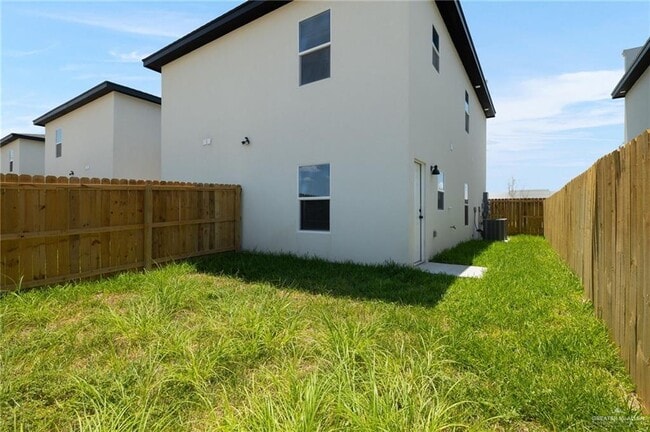 Building Photo - 4508 Larkspur Ave