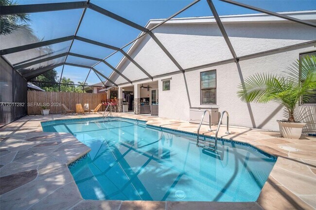 Building Photo - 252 Malibu Cir