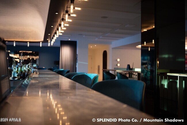 Building Photo - 5553 E Stella Ln