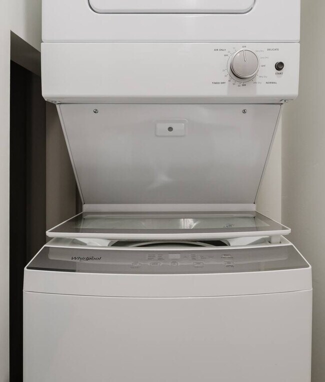 Building Photo - 2750 Griffin Rd