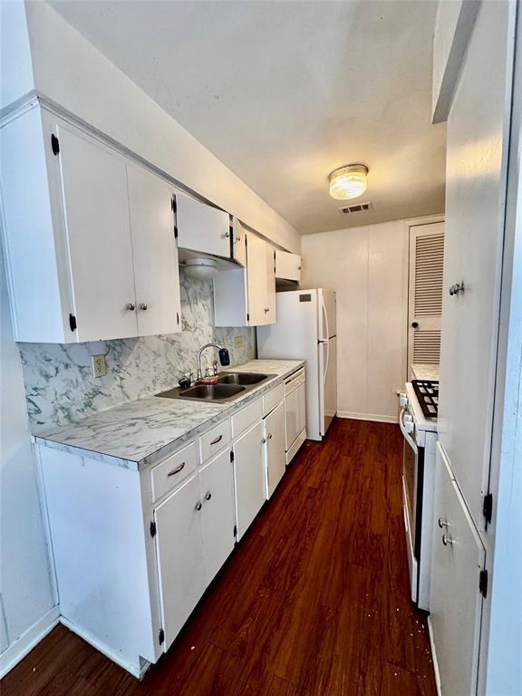 Building Photo - 4713 Sagebrush Trail