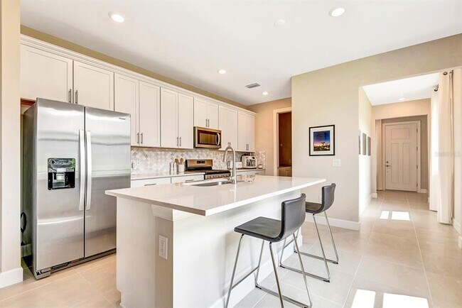 Building Photo - 6221 Fish Eagle Ct