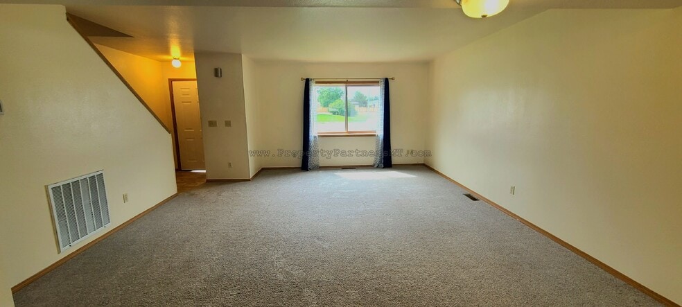 Building Photo - 709 Golden West Dr