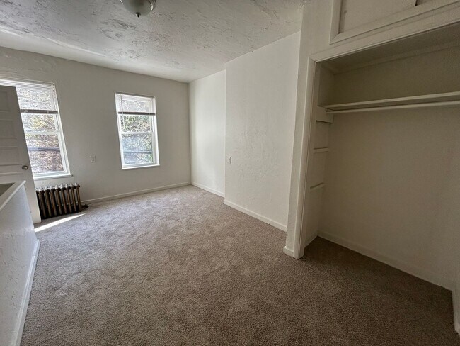 Building Photo - Super Spacious Three Bedroom on Bates Street! Deck & Patio! Washer & Dryer Included! Call Today!