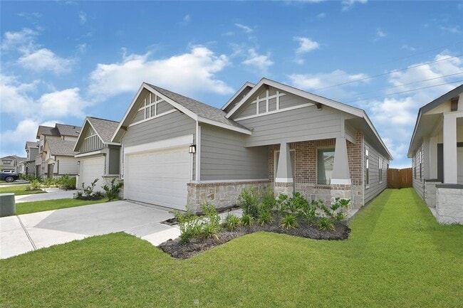 Building Photo - 8043 Cypress Bonsai Dr