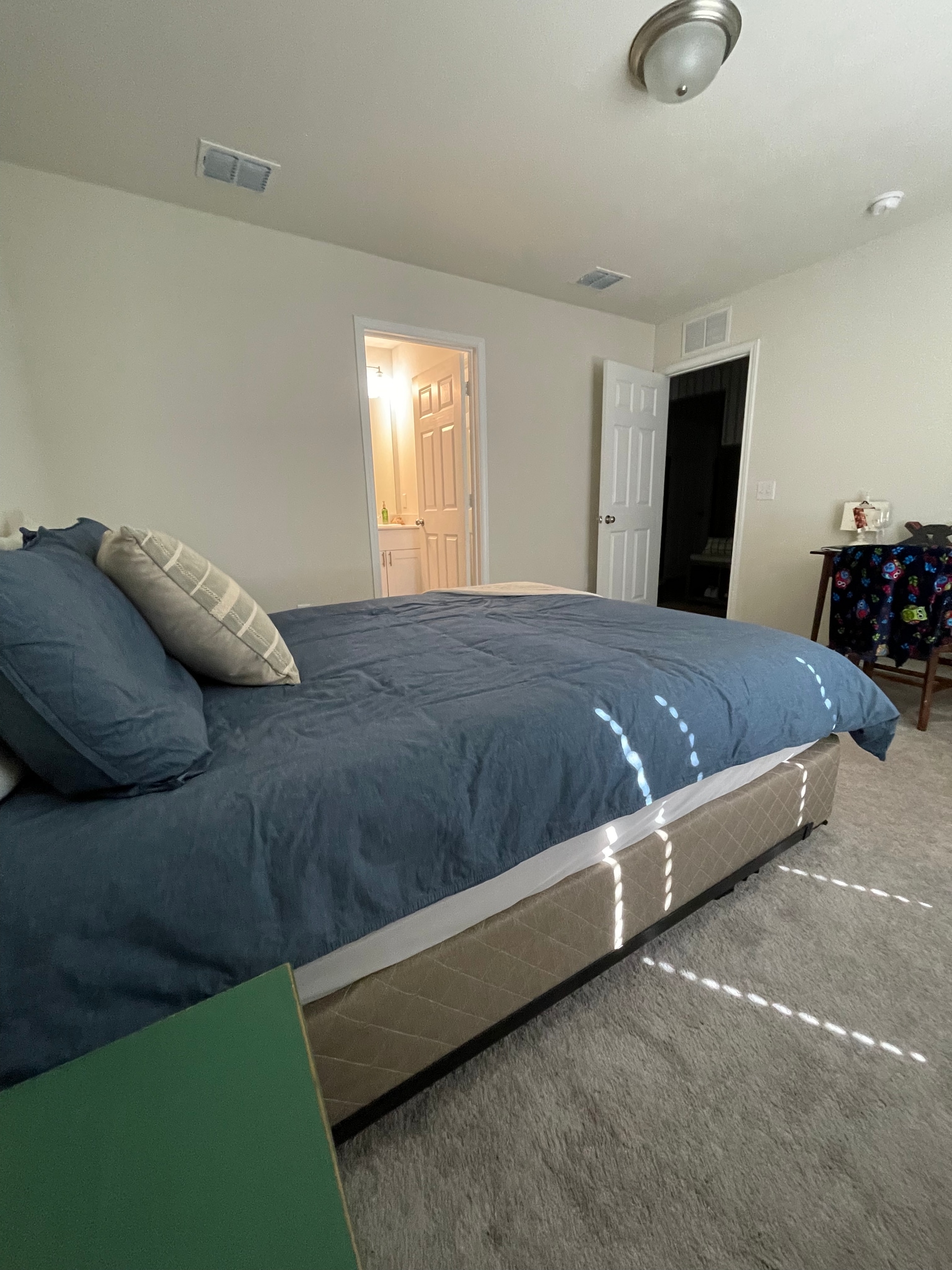 Building Photo - 1813 Acacia Dr