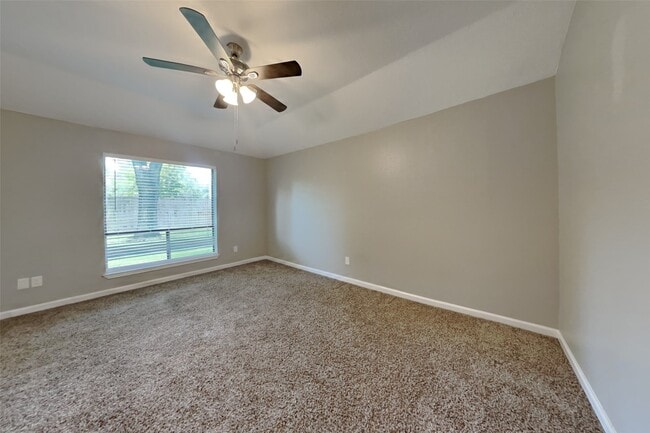 Building Photo - 8155 Big Oak Trail Dr